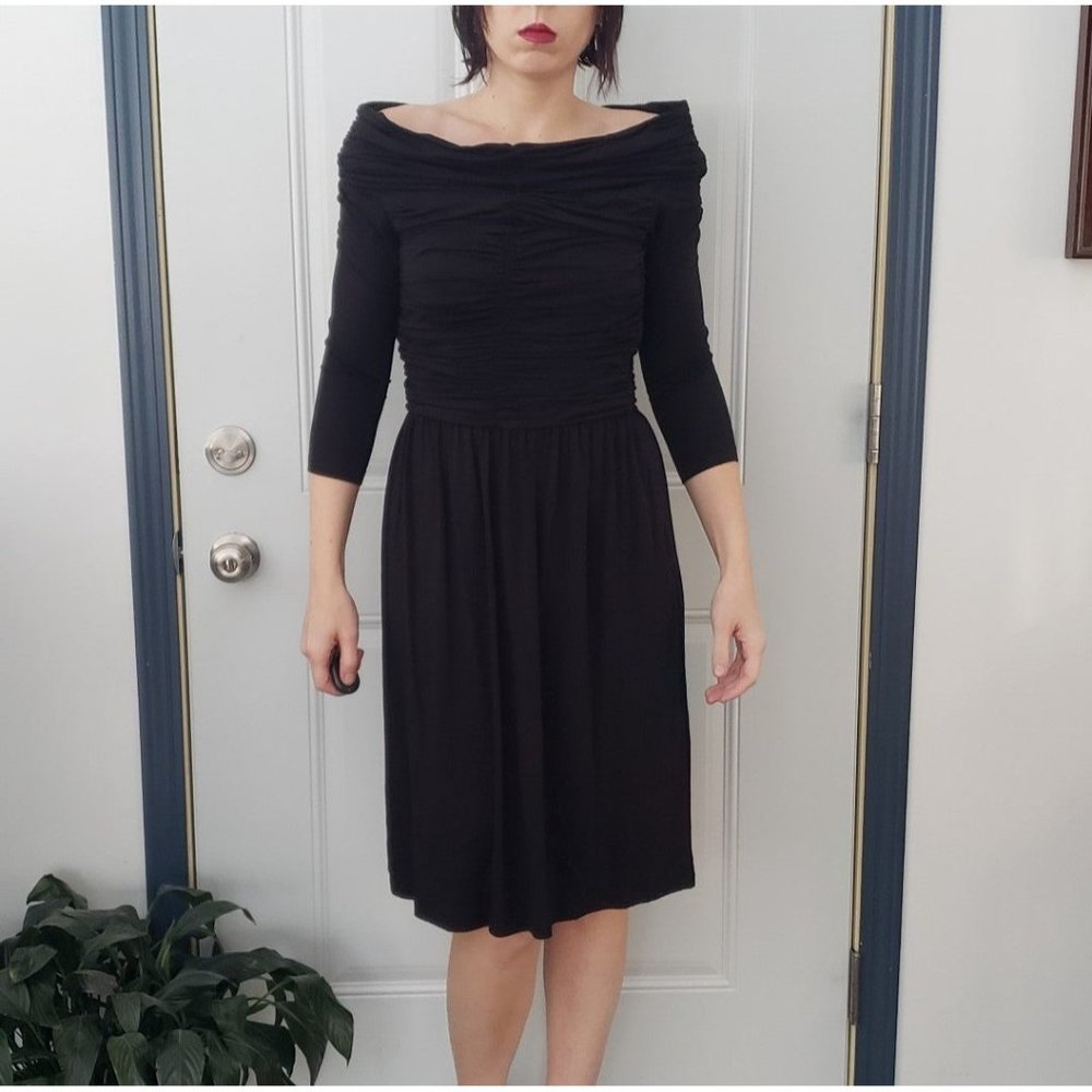 NUE by Shani Black‎ Ruched Dress